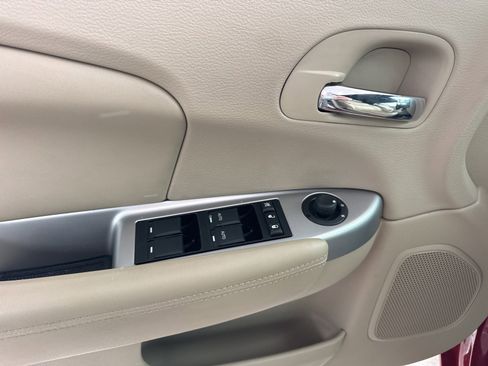 Used 2012 Chrysler 200 Limited image 22