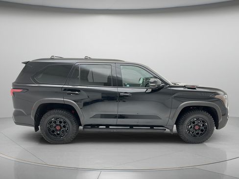 Used 2024 Toyota Sequoia TRD Pro AWD/4WD image 4