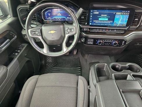 Used 2025 Chevrolet Silverado 1500 LT AWD/4WD image 33