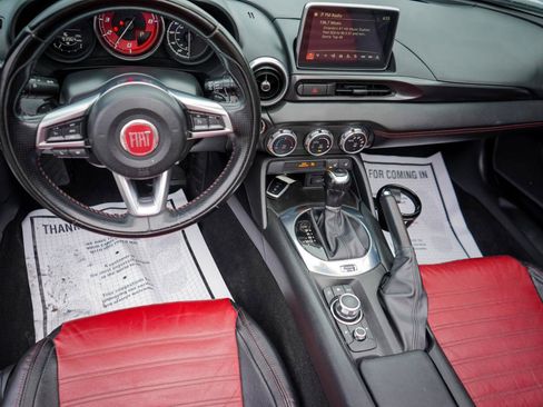 Used 2018 FIAT 124 Spider Abarth w/ Convenience Group image 10