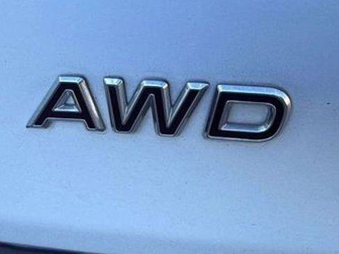 Used 2023 Ford Transit 250 Medium Roof AWD image 19