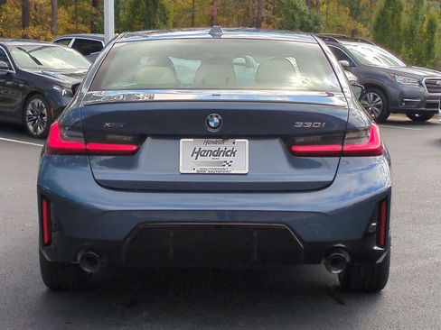 Used 2026 BMW 330i xDrive Sedan w/ M Sport Package AWD/4WD image 9