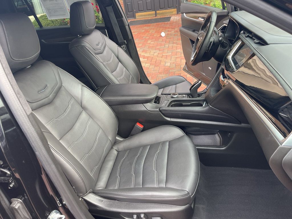 Used 2025 Cadillac XT6 Sport w/ Platinum Package AWD/4WD image 39