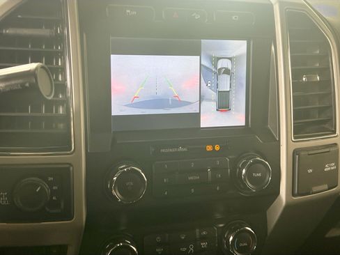 Used 2019 Ford F250 Lariat w/ Lariat Value Package image 14