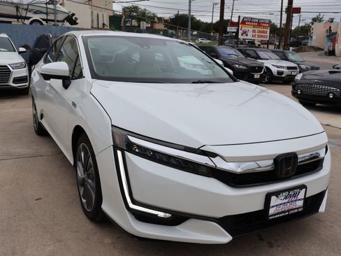 Used 2018 Honda Clarity Plug-In Hybrid image 1