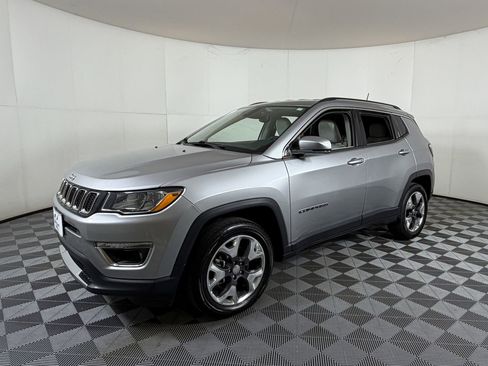 Used 2020 Jeep Compass Limited image 2