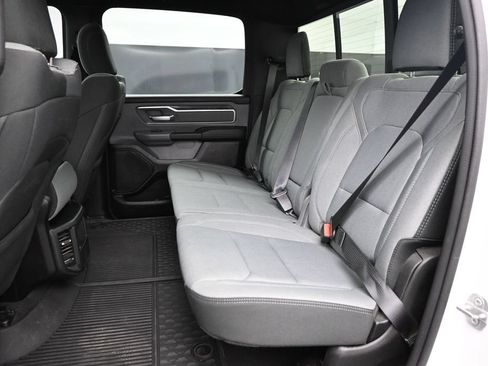 Used 2022 RAM 1500 Big Horn AWD/4WD image 18