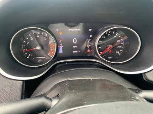 Used 2019 Jeep Compass Latitude w/ Popular Equipment Group AWD/4WD image 19