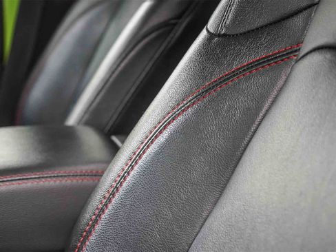 Used 2021 Jeep Wrangler Unlimited Rubicon w/ Xtreme Recon 35" Tire Package image 19