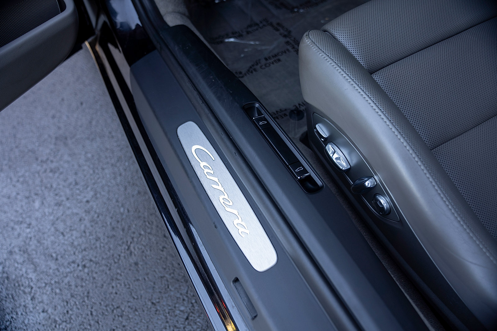 Used 2012 Porsche 911 Carrera RWD image 17