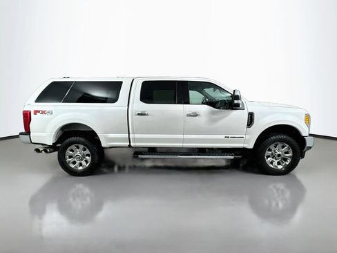 Used 2017 Ford F250 Lariat w/ Chrome Package AWD/4WD image 5
