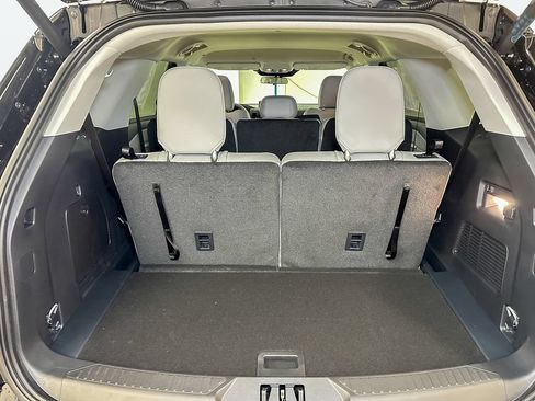 New 2026 Ford Explorer Active w/ Active Comfort Package AWD/4WD image 13
