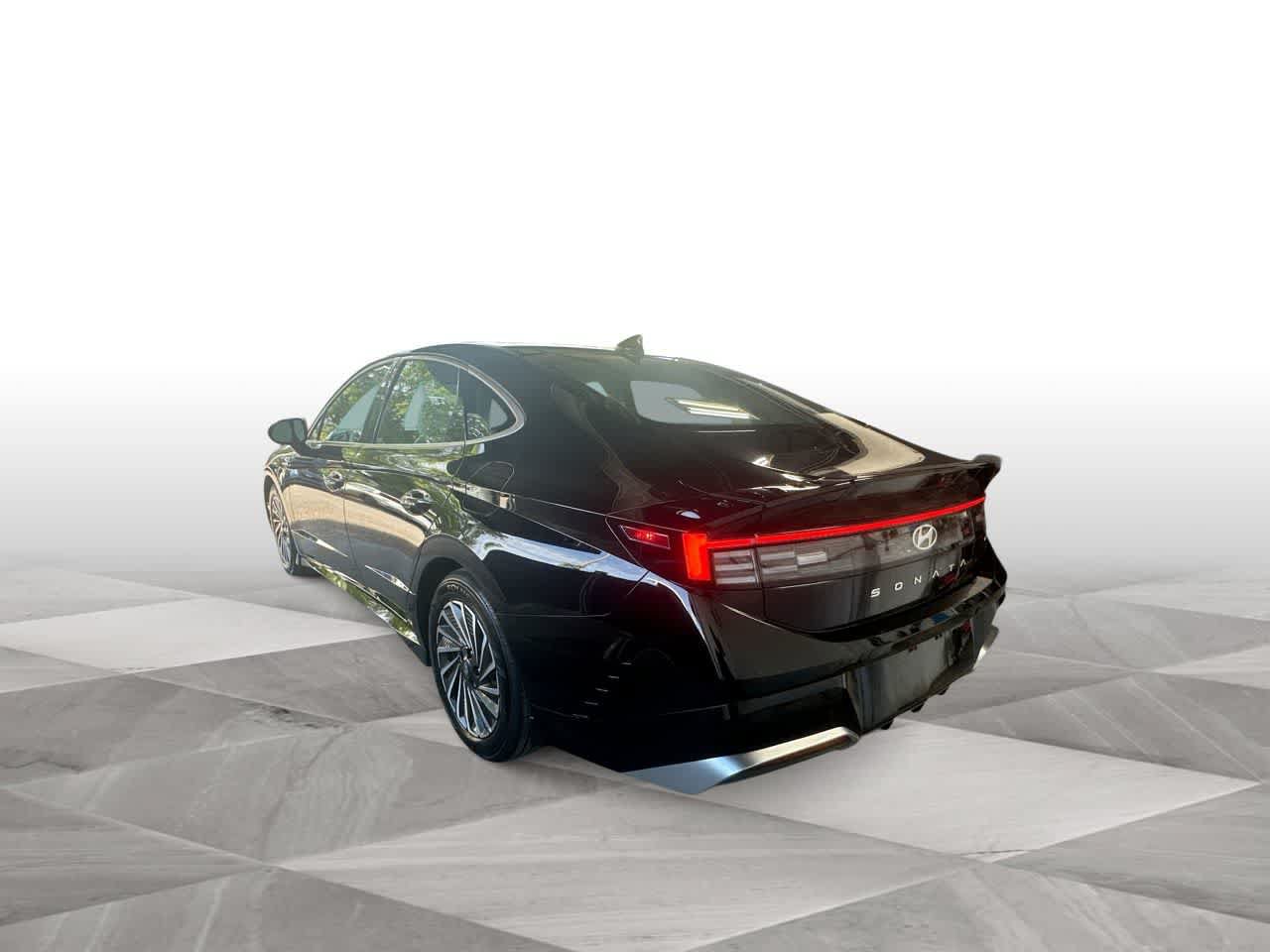 Used 2025 Hyundai Sonata SEL FWD image 6