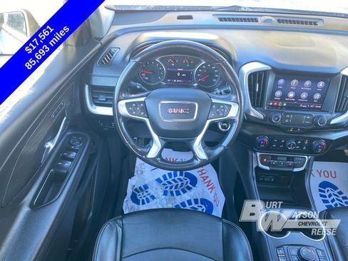 Used 2022 GMC Terrain SLT w/ LPO, Floor Liner Package image 20
