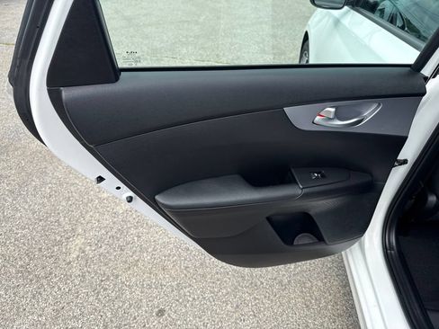 Used 2023 Kia Forte Sedan FWD image 20