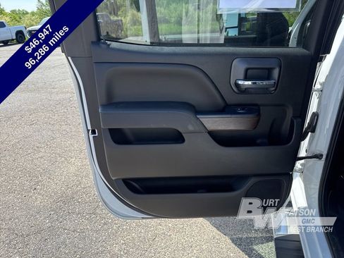 Used 2019 GMC Sierra 2500 Denali w/ Duramax Plus Package AWD/4WD image 33