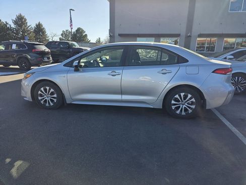 Used 2021 Toyota Corolla LE image 8