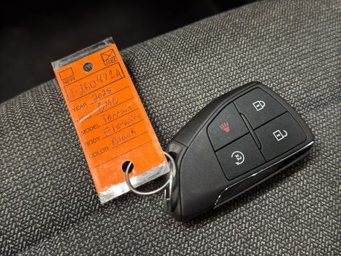 Used 2025 GMC Terrain Elevation AWD/4WD image 37