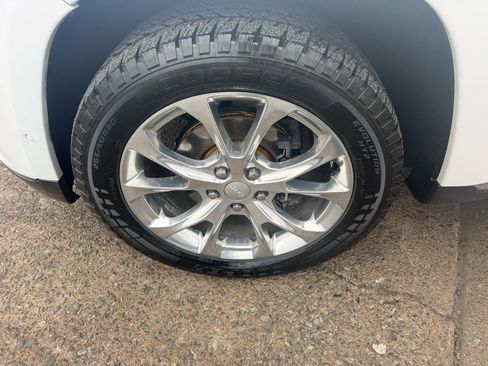 Used 2019 Jeep Grand Cherokee Summit image 12