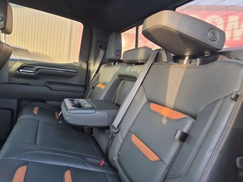 Used 2022 GMC Sierra 1500 AT4 w/ AT4 Premium Package AWD/4WD image 26