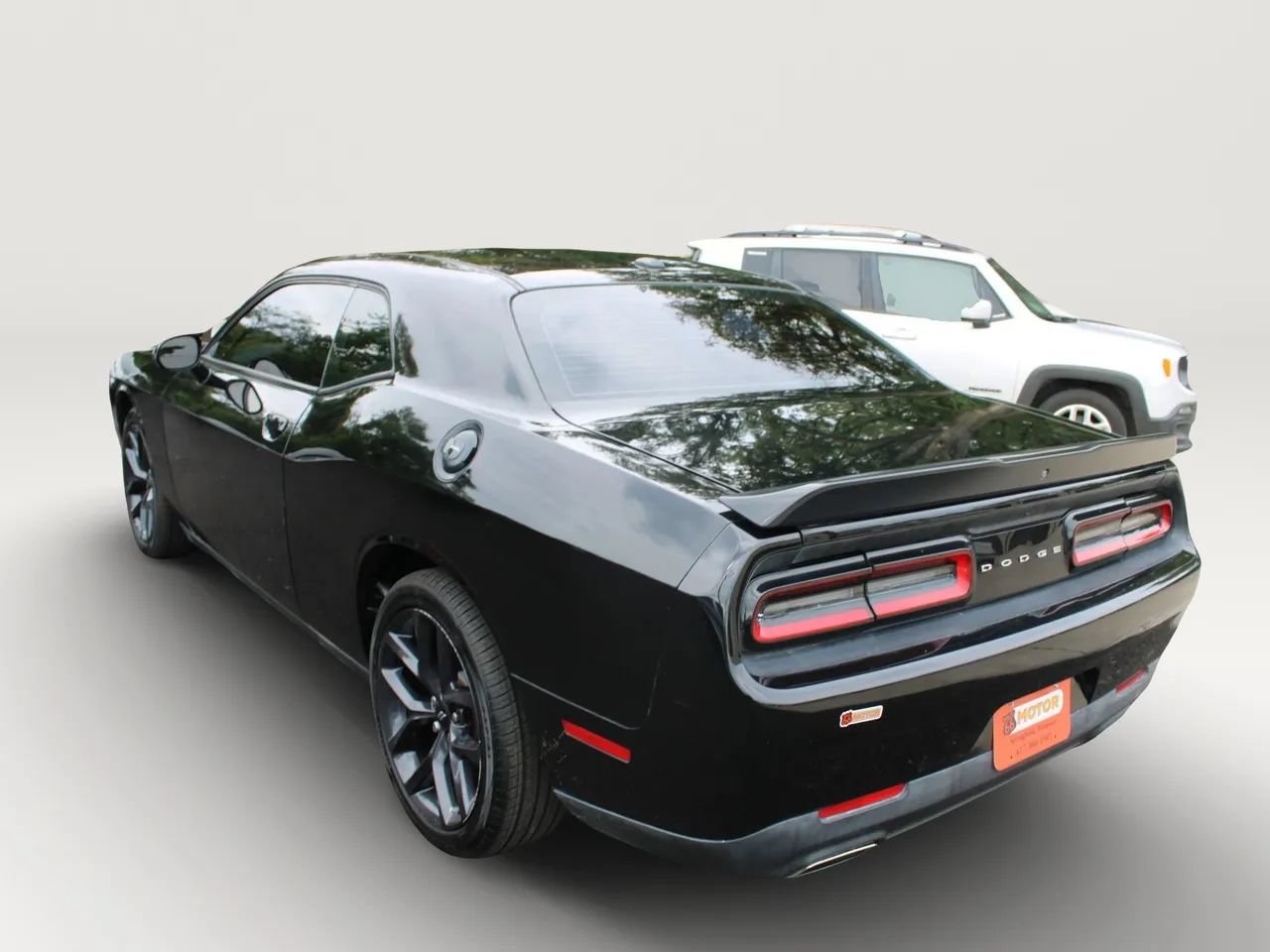 Used 2019 Dodge Challenger SXT w/ Blacktop Package RWD image 6