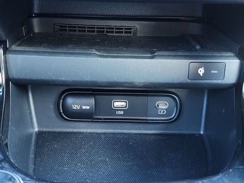 Used 2024 Kia Seltos EX AWD/4WD image 25