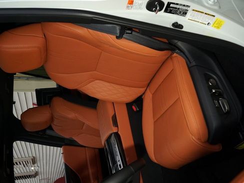 Used 2026 Lexus LX 700h Ultra Luxury image 9