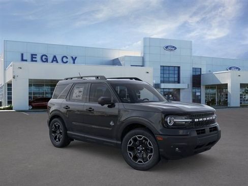 New 2026 Ford Bronco Sport Outer Banks w/ Outer Banks Tech Package+ AWD/4WD image 7