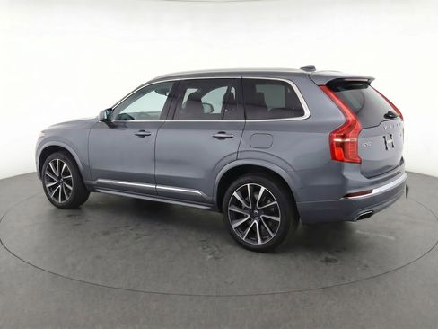 Certified 2023 Volvo XC90 B6 Plus AWD/4WD image 3