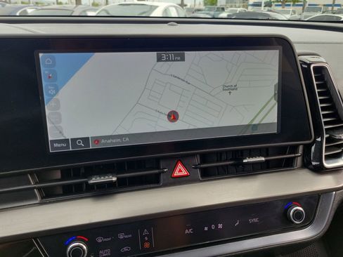 Used 2024 Kia Sportage EX image 29