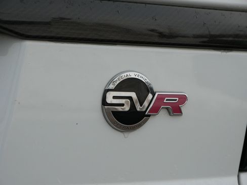 Used 2020 Land Rover Range Rover Sport SVR image 12