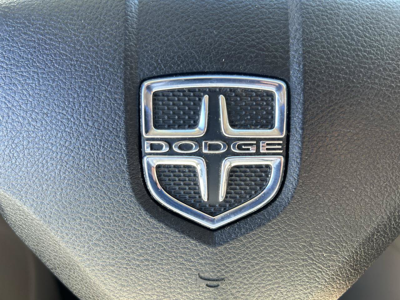 Used 2013 Dodge Grand Caravan SXT FWD image 19