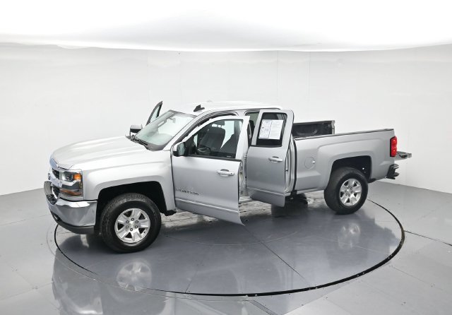 Used 2018 Chevrolet Silverado 1500 LT RWD image 44