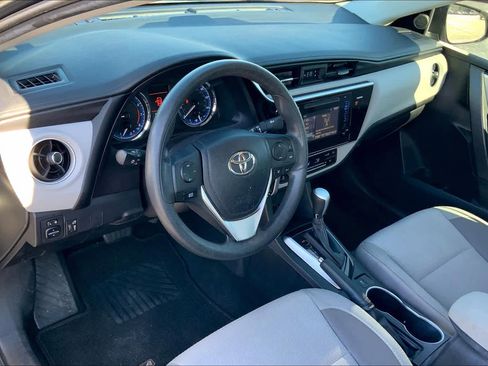 Used 2017 Toyota Corolla LE FWD image 16