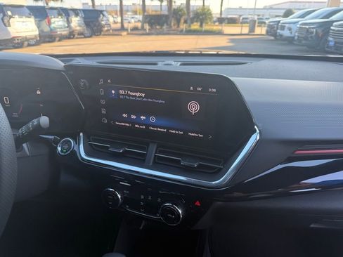 New 2026 Chevrolet Trax RS w/ Driver Confidence Package image 45