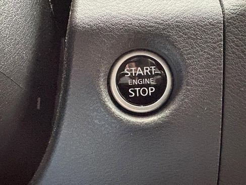 Used 2023 Nissan Frontier PRO-4X w/ Pro Convenience Package image 12