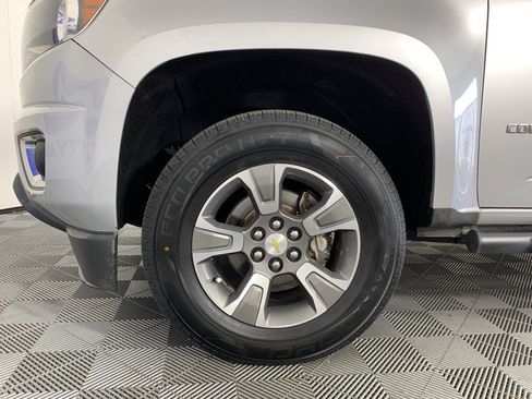 Used 2015 Chevrolet Colorado Z71 AWD/4WD image 9