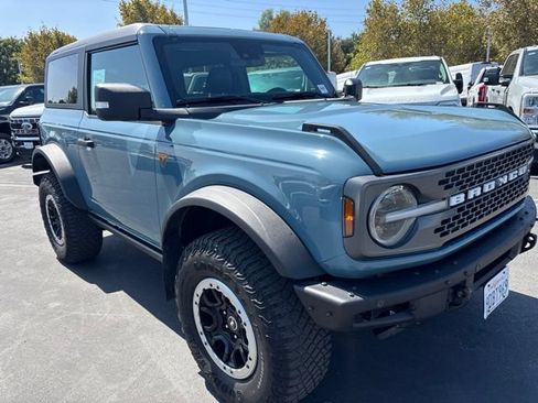Used 2022 Ford Bronco Badlands w/ Sasquatch Package AWD/4WD image 1