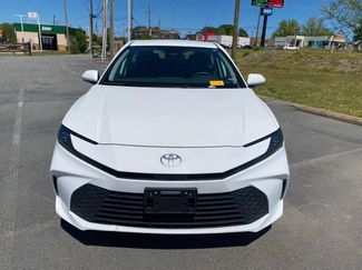 Used 2025 Toyota Camry LE video 2