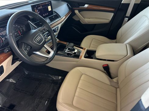 Used 2023 Audi Q5 2.0T Premium w/ Convenience Package AWD/4WD image 9
