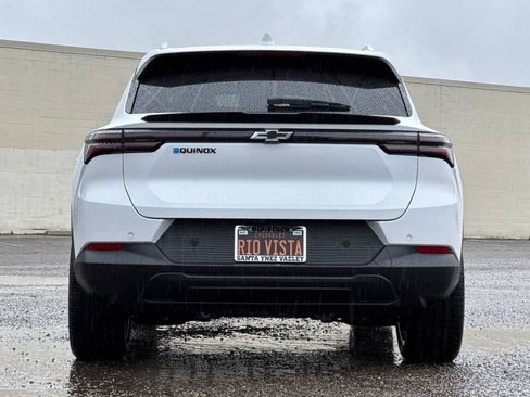 New 2026 Chevrolet Equinox EV LT w/ LPO, Blackout Package FWD image 5