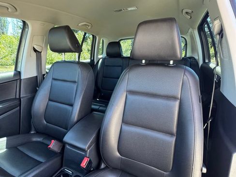 Used 2017 Volkswagen Tiguan S AWD/4WD image 34