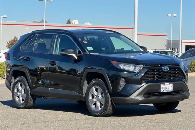 Certified 2022 Toyota RAV4 LE AWD/4WD image 5