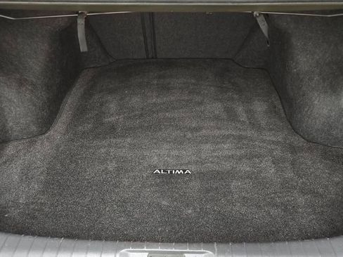 Used 2017 Nissan Altima 2.5 SV FWD image 11