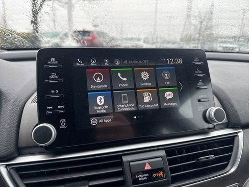 Used 2020 Honda Accord Touring image 25