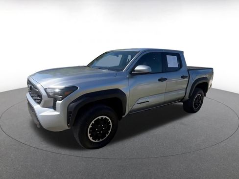 Used 2025 Toyota Tacoma TRD Off-Road image 8