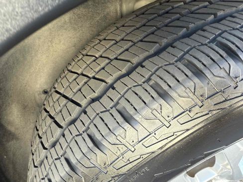 Used 2019 Chevrolet Traverse LT w/ LPO, Floor Liner Package image 17