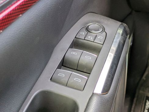 Used 2024 Chevrolet Traverse RS image 20