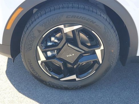 New 2026 Kia Sportage EX image 29