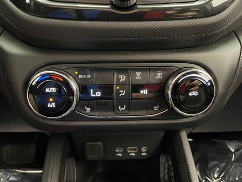 Certified 2022 Chevrolet TrailBlazer LT w/ Convenience Package AWD/4WD image 6